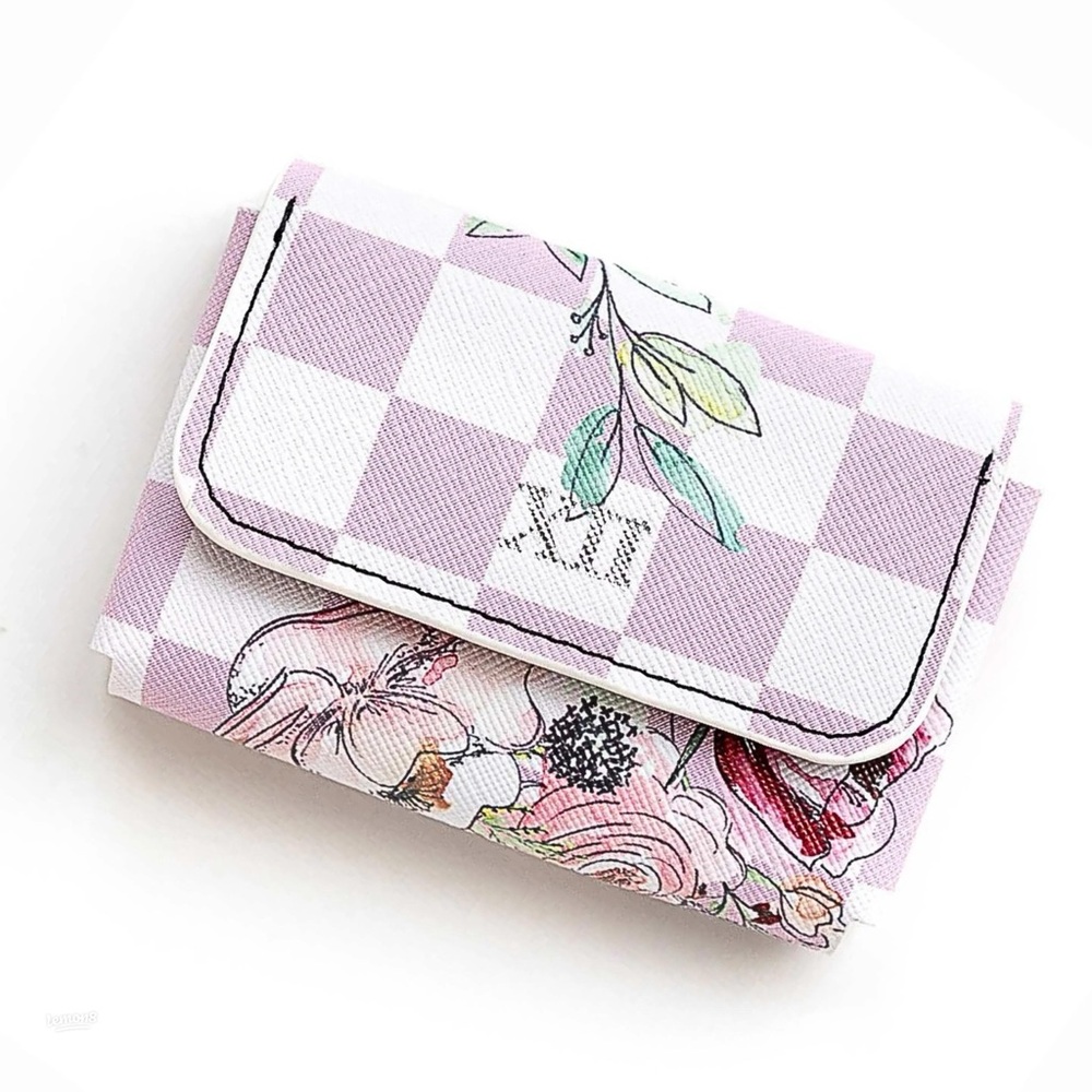 Floral Checkered Card Holder - Picture 1 of 4